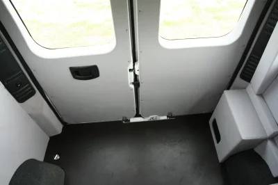 BRIGHT WHITE 3 - 2019 RAM PROMASTER SHUTTLE - Image 14 of 14