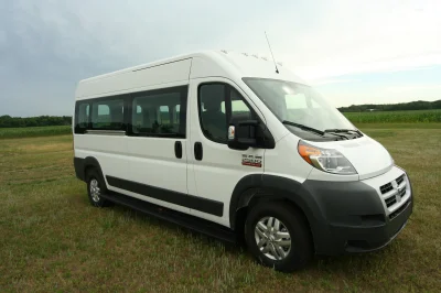 BRIGHT WHITE 3 - 2019 RAM PROMASTER SHUTTLE - Image 4 of 14