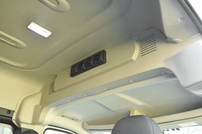 BRIGHT WHITE 7 - 2019 RAM PROMASTER SHUTTLE - Image 11 of 11