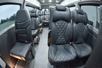 BRIGHT WHITE 6 - 2019 RAM PROMASTER SHUTTLE - Image 15 of 16