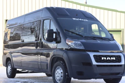 10 PASSENGER SHUTTLE BLACK EXTERIOR WITH CLOTH BLACK SEATING BY WALDOCH FLEET PASSENGER VAN SCHOOL HOTEL - 2019 RAM PROMASTER SHUTTLE - Image 37 of 46