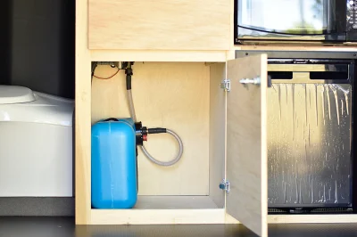 CRYSTAL METALLIC - 2020 RAM PROMASTER CUSTOM - Image 10 of 21