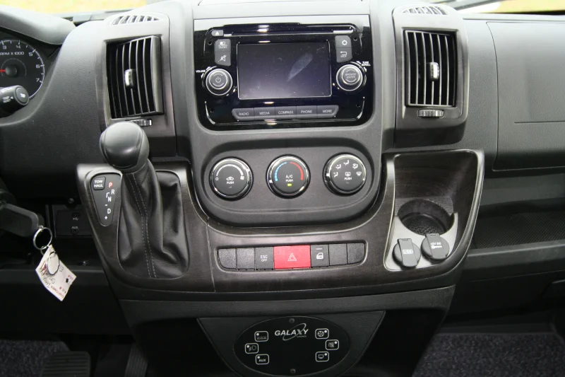 CRYSTAL METALLIC 2 by Waldoch Crafts