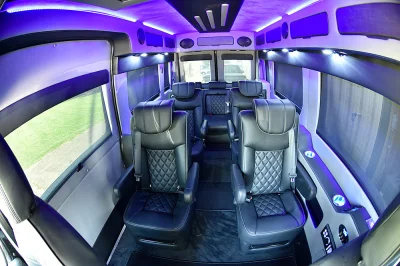 BLACK CRYSTAL 4 - 2020 RAM PROMASTER GALAXY - Image 14 of 19