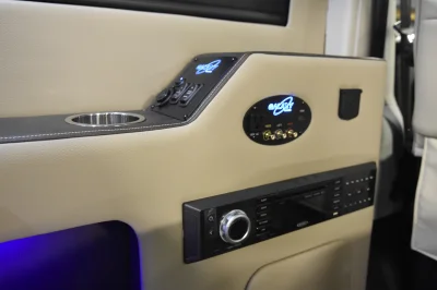 LUXURY CONVERSION VAN 8 PASSENGER PRESIDENTIAL SEATING GALAXY VAN 2020 RAM PROMASTER 159 HIGH ROOF BY WALDOCH - 2020 RAM PROMASTER GALAXY - Image 10 of 32
