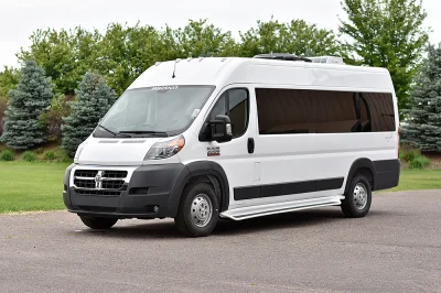 RAM PROMASTER 9 PASSENGER CUSTOM OFFICE LIMO 2020 EXECUTIVE TRAVEL PRIVATE JET ON WHEELS - 2020 RAM PROMASTER LIMO - Image 2 of 21
