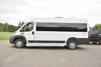 RAM PROMASTER 9 PASSENGER CUSTOM OFFICE LIMO 2020 EXECUTIVE TRAVEL PRIVATE JET ON WHEELS - 2020 RAM PROMASTER LIMO - Image 5 of 21