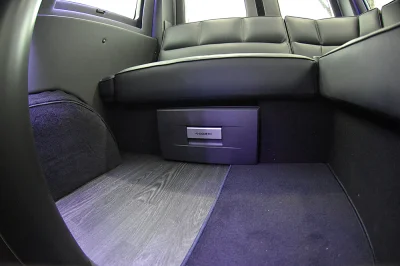 CUSTOM LIMO 159 RAM PROMASTER 10 PASSENGER PARTY BUS BAR COOLER BY WALDOCH - 2020 RAM PROMASTER LIMO - Image 13 of 17
