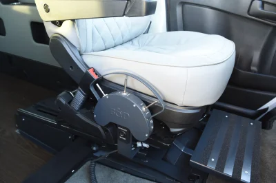 BRIGHT SILVER - 2020 RAM PROMASTER MOBILITY - Image 15 of 16