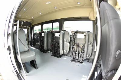 11 PASSENGER MOBILITY VAN COMMERCIAL FLEET ADA RAM PROMASTER 3500 HIGH ROOF EXT VAN 1 OR 2 WHEEL CHAIRS - 2020 RAM PROMASTER MOBILITY - Image 7 of 19
