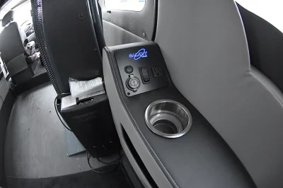 7 PASSENGER LUXURY CONVERSION VANS RAM PROMASTER 2500 HIGH ROOF WALDOCH GALAXY VAN MOBILITY LIFT PERSONAL USE - 2020 RAM PROMASTER MOBILITY - Image 22 of 22