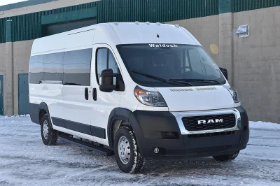 15 PASSENGER WHITE - 2020 RAM PROMASTER SHUTTLE - Image 6 of 17