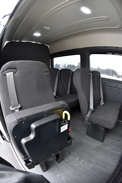 12 PASSENGER SHUTTLE VAN AIRPORT HOTEL NURSING HOME STORAGE FOR LUGGAGE IN THE REAR BY WALDOCH RAM PROMASTER 159 2500 HIGH ROOF - 2020 RAM PROMASTER SHUTTLE - Image 7 of 7