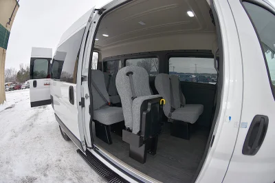 12 PASSENGER SHUTTLE VAN HOTEL PASSENGER VAN GREY CLOTH SEATING WITH WOOD FLOORS RAM PROMASTER 2500 HIGH ROOF - 2020 RAM PROMASTER SHUTTLE - Image 8 of 15