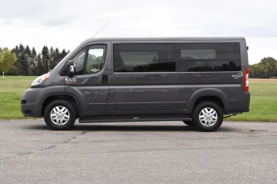 CRYSTAL METALLIC 136 LT - 2020 RAM PROMASTER SHUTTLE - Image 3 of 16