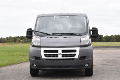 CRYSTAL METALLIC 136 LT - 2020 RAM PROMASTER SHUTTLE - Image 7 of 16