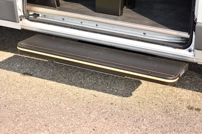 BRIGHT SILVER - 2020 RAM PROMASTER SHUTTLE - Image 10 of 15