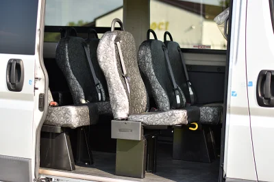 BRIGHT SILVER - 2020 RAM PROMASTER SHUTTLE - Image 12 of 15