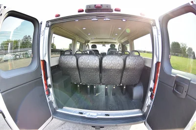 BRIGHT SILVER - 2020 RAM PROMASTER SHUTTLE - Image 13 of 15