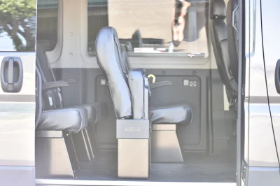 CRYSTAL METALLIC 136 2 - 2020 RAM PROMASTER SHUTTLE - Image 8 of 13