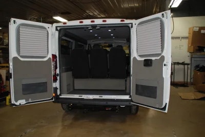 WHITE 136 LT - 2020 RAM PROMASTER SHUTTLE - Image 5 of 17
