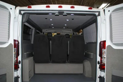 WHITE 136 LT - 2020 RAM PROMASTER SHUTTLE - Image 6 of 17