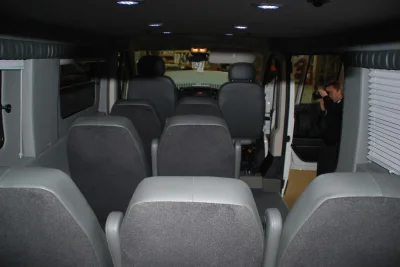 WHITE 136 LT - 2020 RAM PROMASTER SHUTTLE - Image 8 of 17
