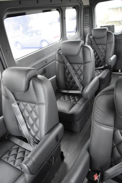 RAM PROMASTER SHUTTLE PRESIDENTIAL SEATING LUXURY CHAIRS 8 PASSENGER CONVERSION VAN HOTEL AIRPORT - 2020 RAM PROMASTER SHUTTLE - Image 19 of 30