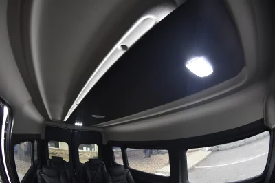 RAM PROMASTER LUXURY SHUTTLE 8 PASSENGER VAN REMOVEABLE SEATING SIMPLE BUILD FAMILY TRAVEL - WALDOCH - 2020 RAM PROMASTER SHUTTLE - Image 15 of 19