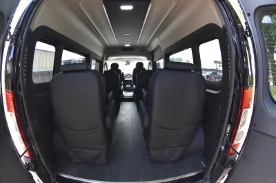 RAM PROMASTER LUXURY SHUTTLE 8 PASSENGER VAN REMOVEABLE SEATING SIMPLE BUILD FAMILY TRAVEL - WALDOCH - 2020 RAM PROMASTER SHUTTLE - Image 3 of 19