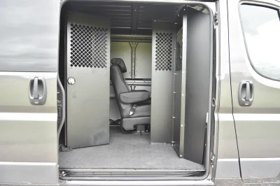 RAM PROMASTER CUSTOM PARTITION WALL WITH SINGLE SWIVEL SEAT IN VAN - 2020 RAM PROMASTER WORK - Image 12 of 17