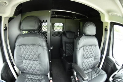 RAM PROMASTER CUSTOM PARTITION WALL WITH SINGLE SWIVEL SEAT IN VAN - 2020 RAM PROMASTER WORK - Image 16 of 17