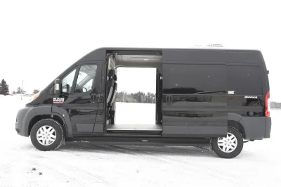 BLACK CRYSTAL - 2020 RAM PROMASTER WORK - Image 13 of 19