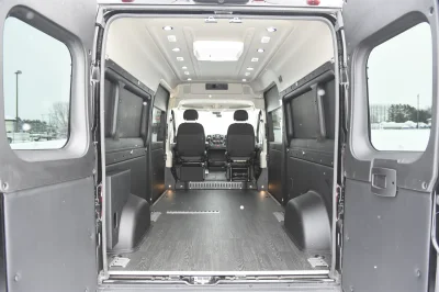 BLACK CRYSTAL - 2020 RAM PROMASTER WORK - Image 9 of 19