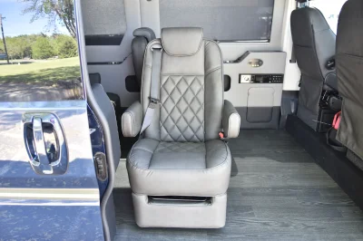 2021 RAM PROMASTER GALAXY 9-PASSENGER - PATRIOT BLUE WITH GREY/BLACK INTERIOR WALLS AND PEWTER SEATING - 2021 RAM PROMASTER GALAXY - Image 33 of 42