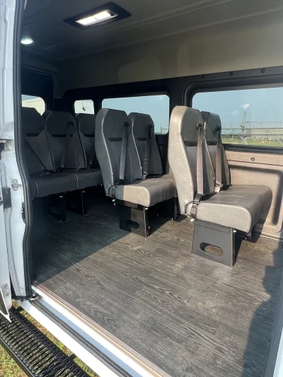 2024 RAM PROMASTER - 10 PASSENGER SHUTTLE PACKAGE - BRIGHT WHITE (PW7) - GRAY SEATING - 2024 RAM PROMASTER SHUTTLE - Image 10 of 17