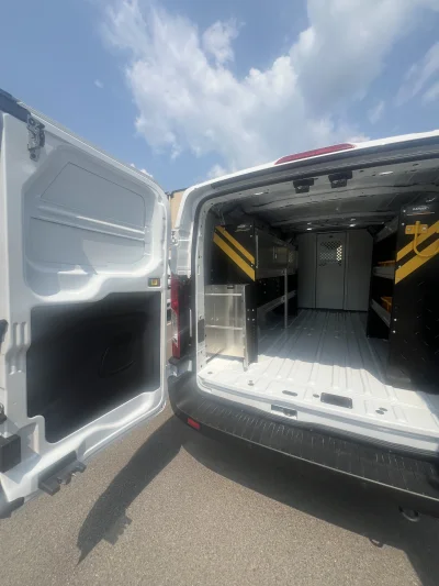 2024 RAM PROMASTER - 10 PASSENGER SHUTTLE PACKAGE - BRIGHT WHITE (PW7) - GRAY SEATING - 2024 RAM PROMASTER SHUTTLE - Image 9 of 12