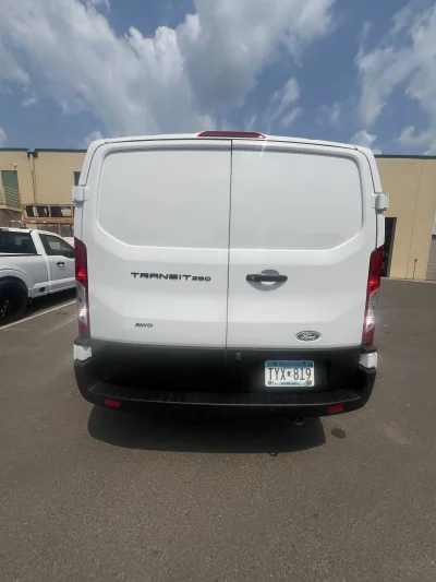 2024 RAM PROMASTER - 10 PASSENGER SHUTTLE PACKAGE - BRIGHT WHITE (PW7) - GRAY SEATING - 2024 RAM PROMASTER SHUTTLE - Image 10 of 12