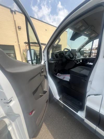 2024 RAM PROMASTER - 10 PASSENGER SHUTTLE PACKAGE - BRIGHT WHITE (PW7) - GRAY SEATING - 2024 RAM PROMASTER SHUTTLE - Image 6 of 12