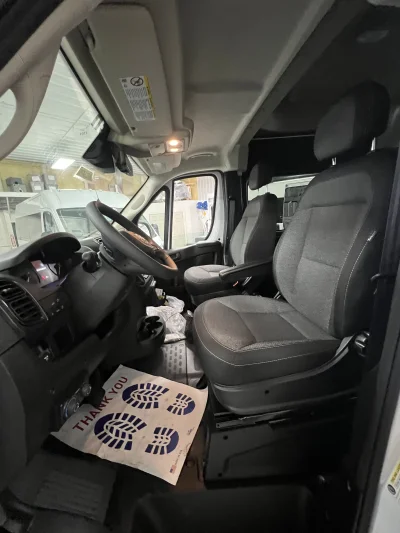2024 RAM PROMASTER 12 PASSENGER SHUTTLE PACKAGE - BRIGHT WHITE (PW7) - GRAY SEATING - 2024 RAM PROMASTER SHUTTLE - Image 6 of 18