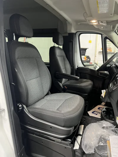 2024 RAM PROMASTER 12 PASSENGER SHUTTLE PACKAGE - BRIGHT WHITE (PW7) - GRAY SEATING - 2024 RAM PROMASTER SHUTTLE - Image 7 of 18