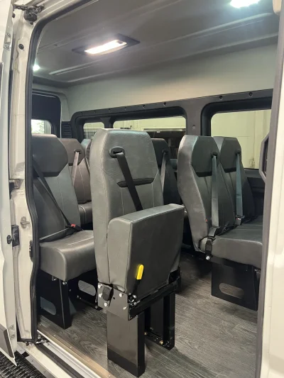 2024 RAM PROMASTER 12 PASSENGER SHUTTLE PACKAGE - BRIGHT WHITE (PW7) - GRAY SEATING - 2024 RAM PROMASTER SHUTTLE - Image 8 of 18