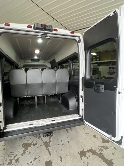 2024 RAM PROMASTER 12 PASSENGER SHUTTLE PACKAGE - BRIGHT WHITE (PW7) - GRAY SEATING - 2024 RAM PROMASTER SHUTTLE - Image 11 of 18