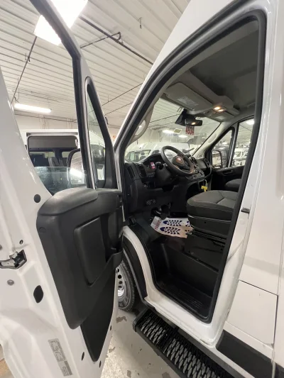 2024 RAM PROMASTER  159''  - 12 PASSENGER SHUTTLE PACKAGE - BRIGHT WHITE (PW7) - GRAY SEATING - 2024 RAM PROMASTER SHUTTLE - Image 4 of 18