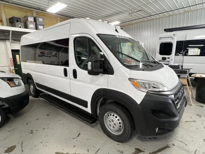 2024 RAM PROMASTER  159''  - 12 PASSENGER SHUTTLE PACKAGE - BRIGHT WHITE (PW7) - GRAY SEATING - 2024 RAM PROMASTER SHUTTLE - Image 3 of 18