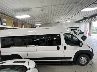2024 RAM PROMASTER  159''  - 12 PASSENGER SHUTTLE PACKAGE - BRIGHT WHITE (PW7) - GRAY SEATING - 2024 RAM PROMASTER SHUTTLE - Image 12 of 18