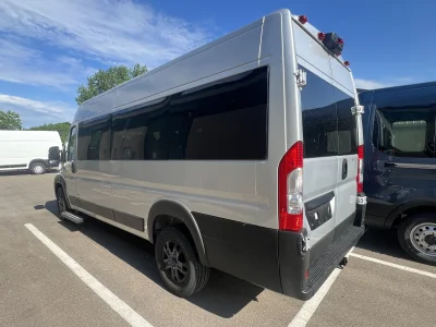 2024 RAM PROMAASTER 3500 - 12 PASSENGER SHUTTLE PACKAGE - BILLET SILVER METALLIC (PSC) - GRAY SEATING - 2024 RAM PROMASTER SHUTTLE - Image 12 of 18