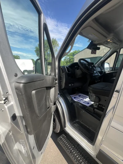 2024 RAM PROMAASTER 3500 - 12 PASSENGER SHUTTLE PACKAGE - BILLET SILVER METALLIC (PSC) - GRAY SEATING - 2024 RAM PROMASTER SHUTTLE - Image 14 of 18