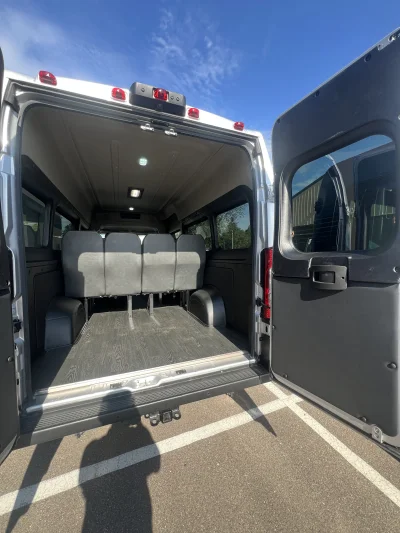 2024 RAM PROMAASTER 3500 - 12 PASSENGER SHUTTLE PACKAGE - BILLET SILVER METALLIC (PSC) - GRAY SEATING - 2024 RAM PROMASTER SHUTTLE - Image 9 of 18