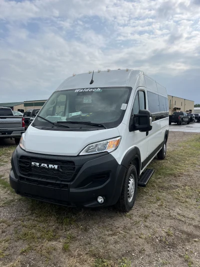 2024 RAM PROMASTER 2500 - SHUTTLE PACKAGE - BRIGHT WHITE (PW7) - GRAY SEATING - 2024 RAM PROMASTER SHUTTLE - Image 1 of 21